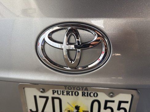 Used 2022 Toyota Highlander LE image 21