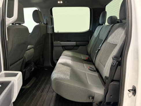 Used 2021 Ford F150 XLT image 14