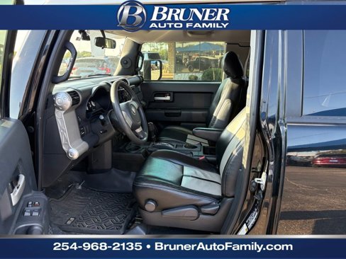 Used 2007 Toyota FJ Cruiser 4WD image 12