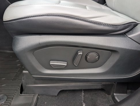 Certified 2021 Ford Explorer XLT w/ Equipment Group 202A image 21
