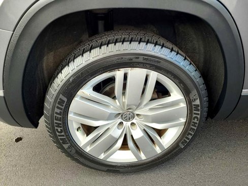 Used 2018 Volkswagen Atlas SEL Premium image 45