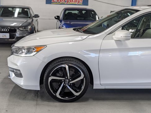 Used 2017 Honda Accord EX-L image 4