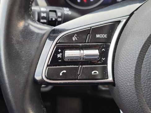 Used 2021 Kia Seltos SX w/ SX Sunroof Package image 16