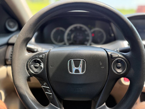 Used 2015 Honda Accord EX image 10