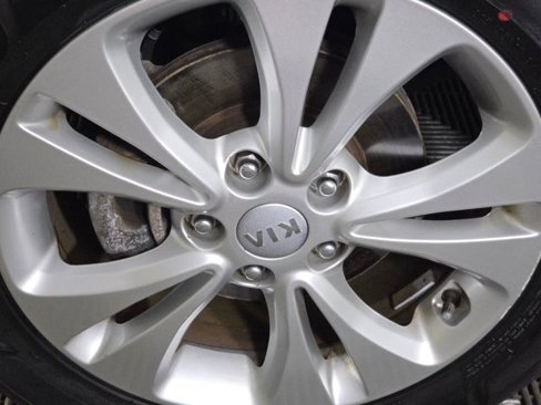 Used 2015 Kia Soul + image 11