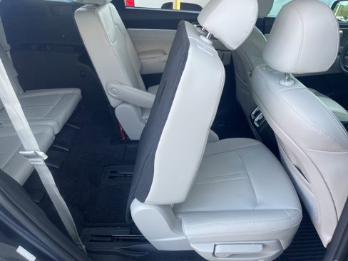 Used 2023 Kia Sorento SX image 34