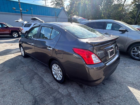 Used 2015 Nissan Versa SV image 9