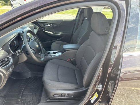 Used 2020 Chevrolet Malibu LT image 11