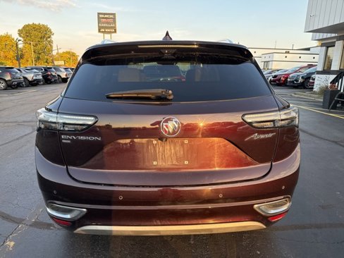 Used 2021 Buick Envision Avenir w/ Technology Package II image 9
