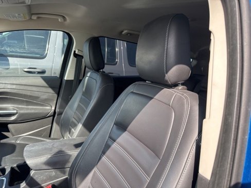 Used 2019 Ford Escape SEL image 19