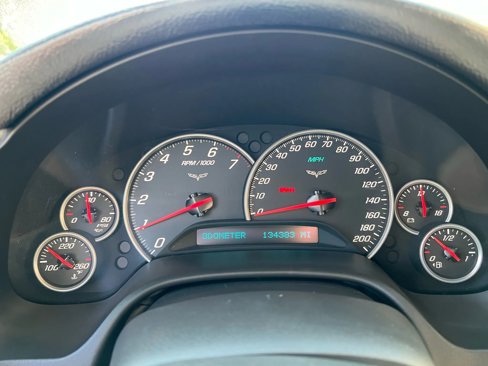 Used 2006 Chevrolet Corvette Coupe w/ Preferred Equipment Group image 16
