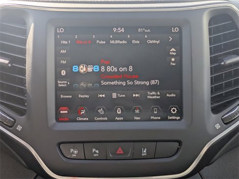 Used 2023 Jeep Cherokee Altitude Lux image 21