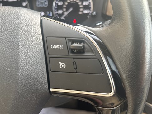 Used 2018 Mitsubishi Outlander SEL image 20