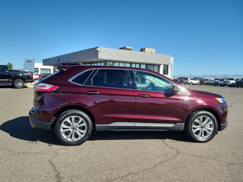 Certified 2024 Ford Edge Titanium image 2