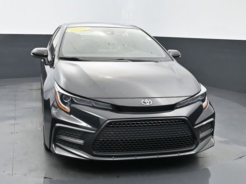 Used 2020 Toyota Corolla SE image 2
