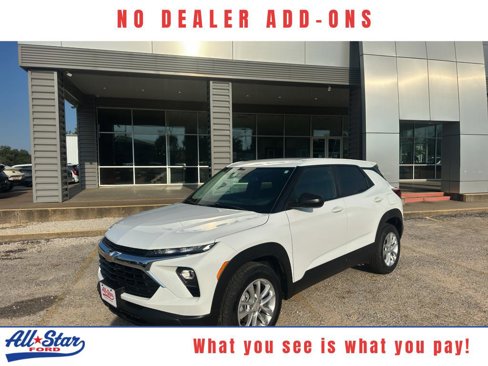 Used 2024 Chevrolet TrailBlazer LS w/ LS Convenience Package image 1