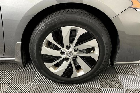 Used 2023 Nissan Altima 2.5 S image 11