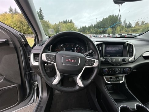 Used 2024 GMC Terrain SLT image 10