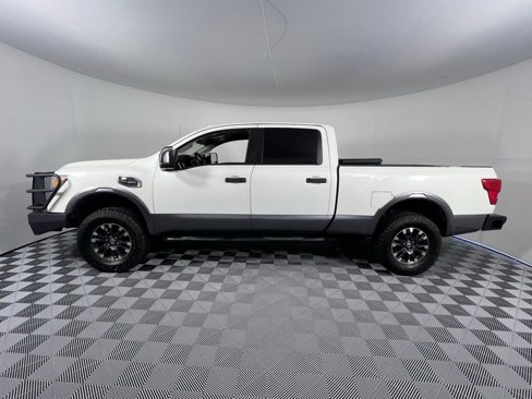 Used 2017 Nissan Titan PRO-4X image 7
