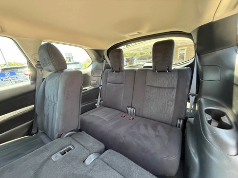 Used 2013 Nissan Pathfinder S image 14