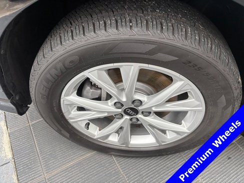 Used 2024 Audi Q3 2.0T Premium image 5