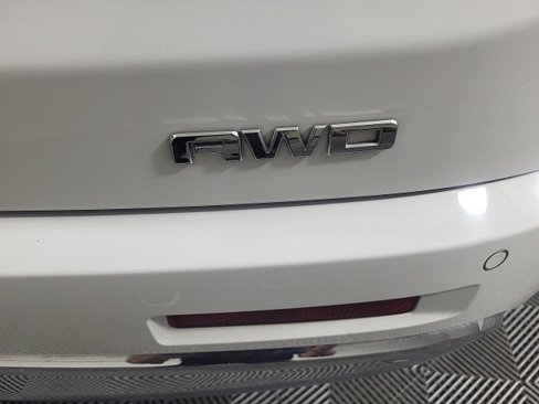 Used 2019 GMC Acadia Denali image 11