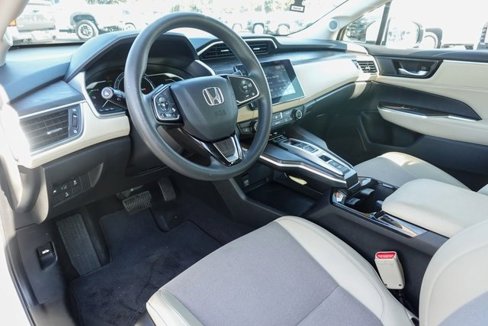 Used 2018 Honda Clarity Plug-In Hybrid image 12