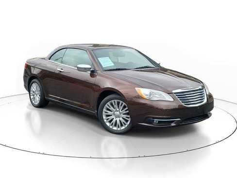 Used 2013 Chrysler 200 Limited image 2