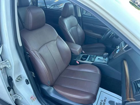 Used 2013 Subaru Outback 2.5i Limited image 40