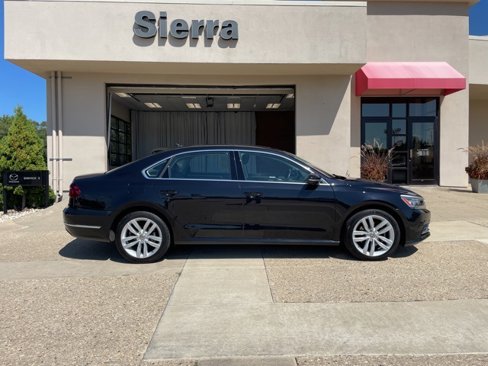 Used 2018 Volkswagen Passat 2.0T SE image 6