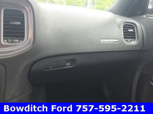 Used 2023 Dodge Charger SXT image 15