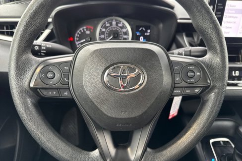 Certified 2022 Toyota Corolla LE image 15