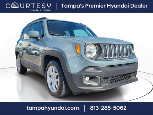 Used 2018 Jeep Renegade Latitude image 2