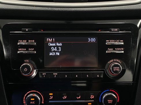 Used 2016 Nissan Rogue S image 21
