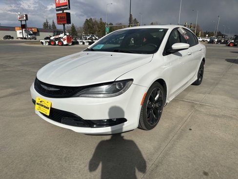 Used 2015 Chrysler 200 S w/ Navigation & Sound Group I image 4