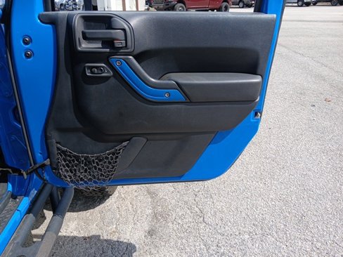 Used 2012 Jeep Wrangler Unlimited Sport image 36