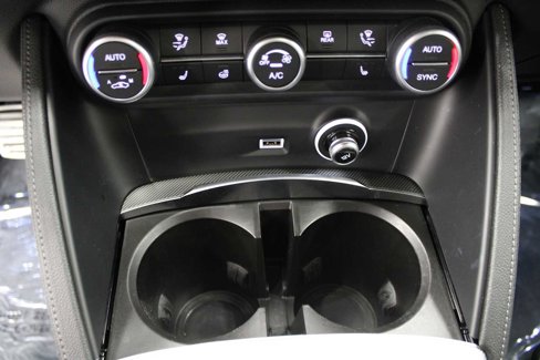Used 2024 Alfa Romeo Tonale Veloce w/ Active Assist Package image 33