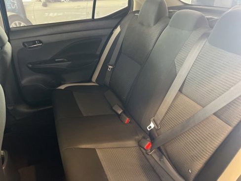 Used 2021 Nissan Versa SV image 21
