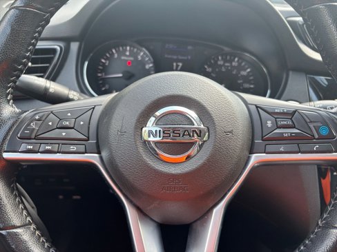 Used 2022 Nissan Rogue Sport SV w/ Technology Package image 25