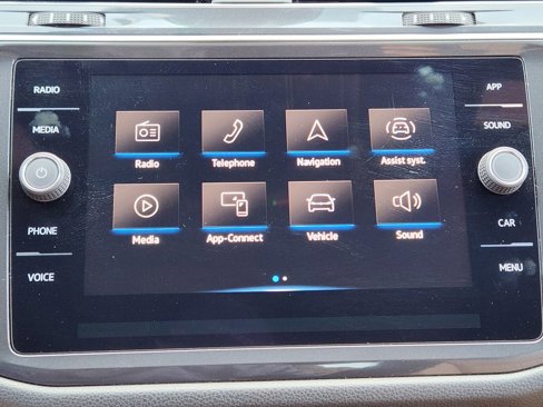 Used 2022 Volkswagen Tiguan SE R-Line image 21