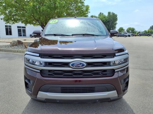 Used 2024 Ford Expedition XLT image 2