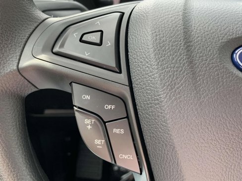 Used 2024 Ford Edge SE w/ Black Appearance Package image 18