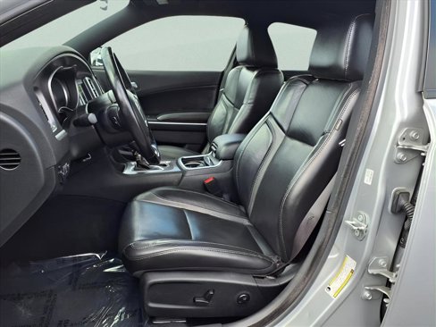 Used 2021 Dodge Charger SXT w/ Leather Interior Group image 8