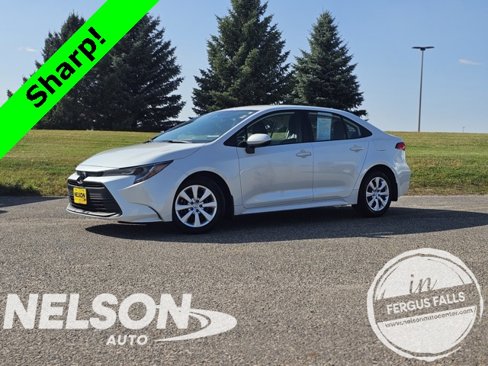Used 2024 Toyota Corolla LE image 1