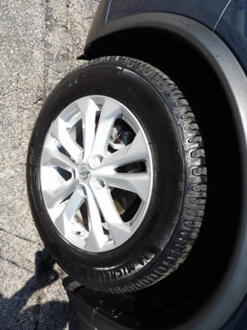 Used 2015 Nissan Rogue SV image 5