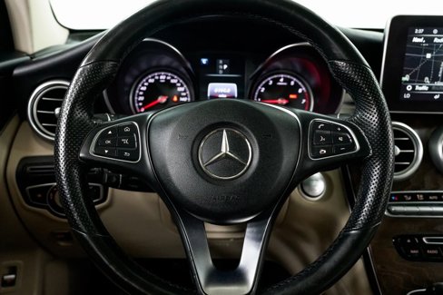 Used 2018 Mercedes-Benz GLC 300 4MATIC image 12