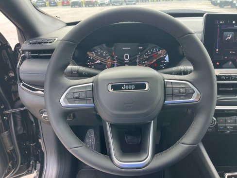New 2025 Jeep Compass Latitude w/ Altitude Special Edition image 16