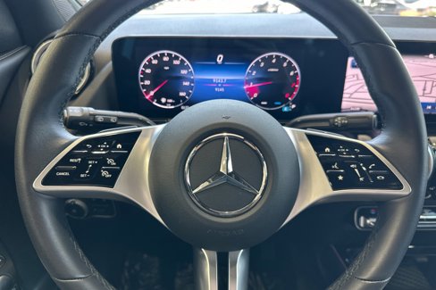 Used 2025 Mercedes-Benz GLA 250 4MATIC image 24