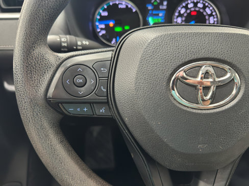 Used 2021 Toyota RAV4 XLE image 21