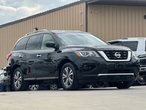 Used 2018 Nissan Pathfinder S image 5